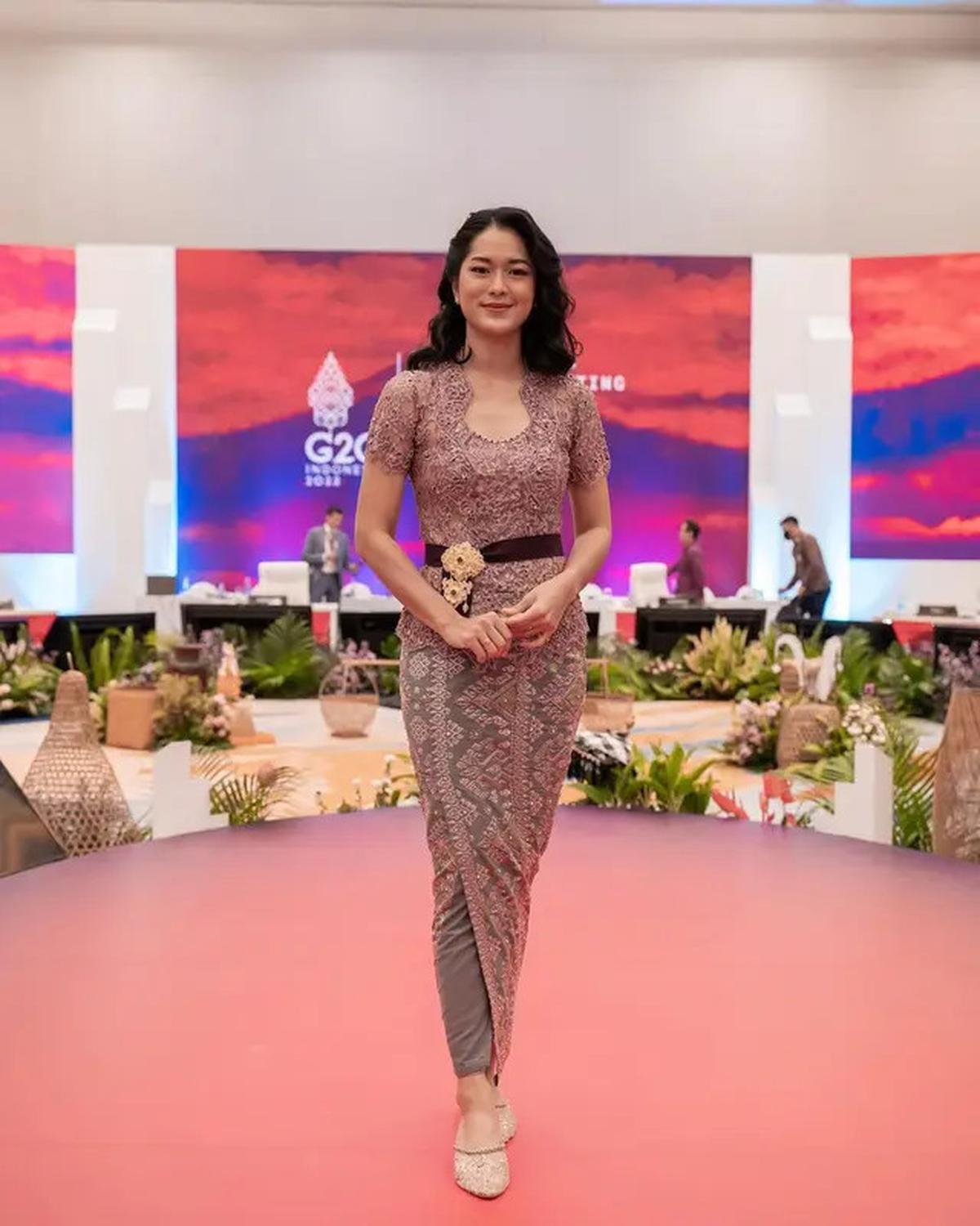 4 Inspirasi Kebaya Pink yang Feminin ala Selebriti, dari Prisia Nasution hingga Titi Radjo Padmaja