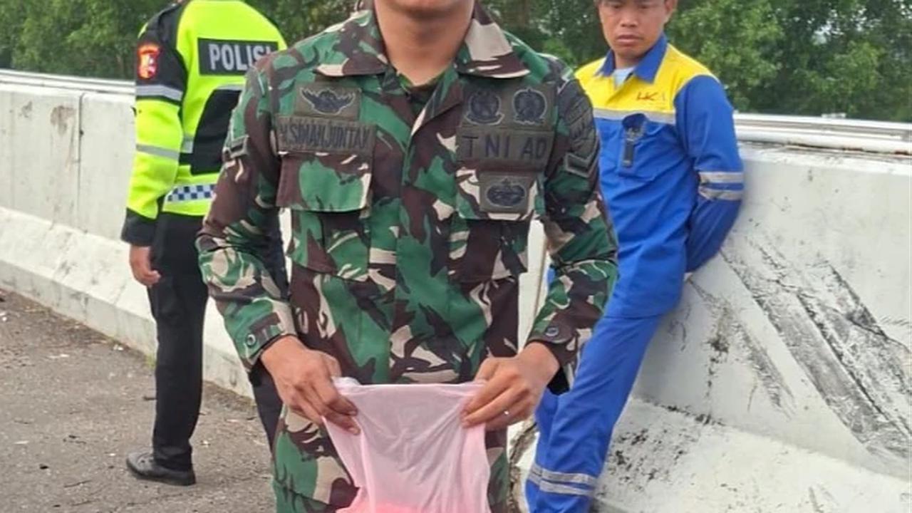 Mobil Bawa Ekstasi
