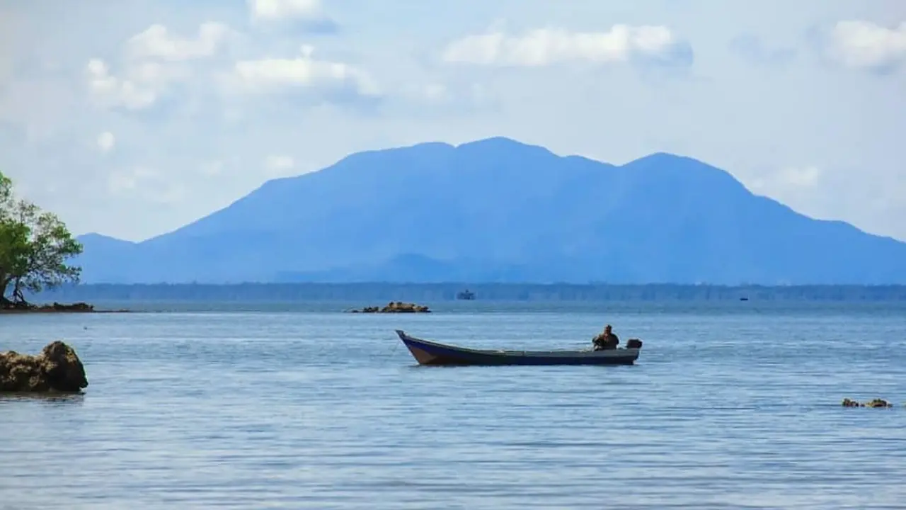 Gunung Maras di Bangka Belitung