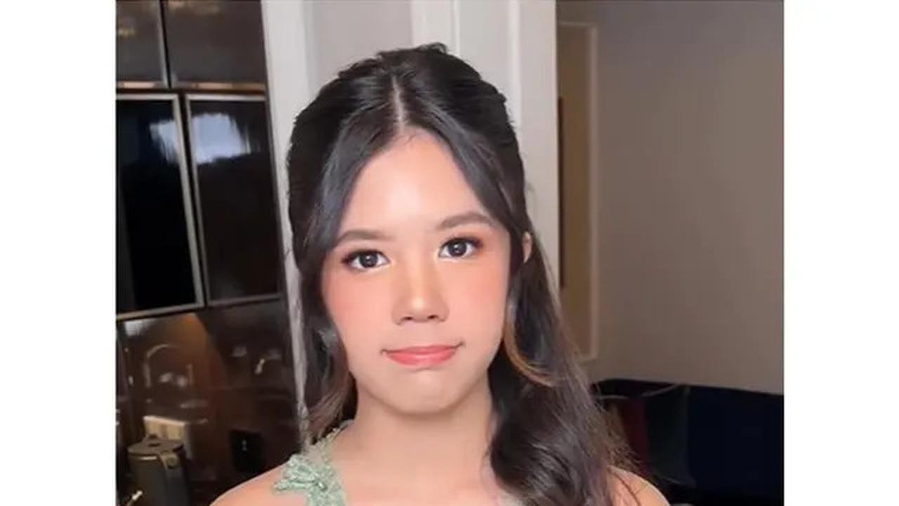 6 Potret Detail Kebaya Safeea Ahmad di Pernikahan Al Ghazali yang Curi Perhatian
