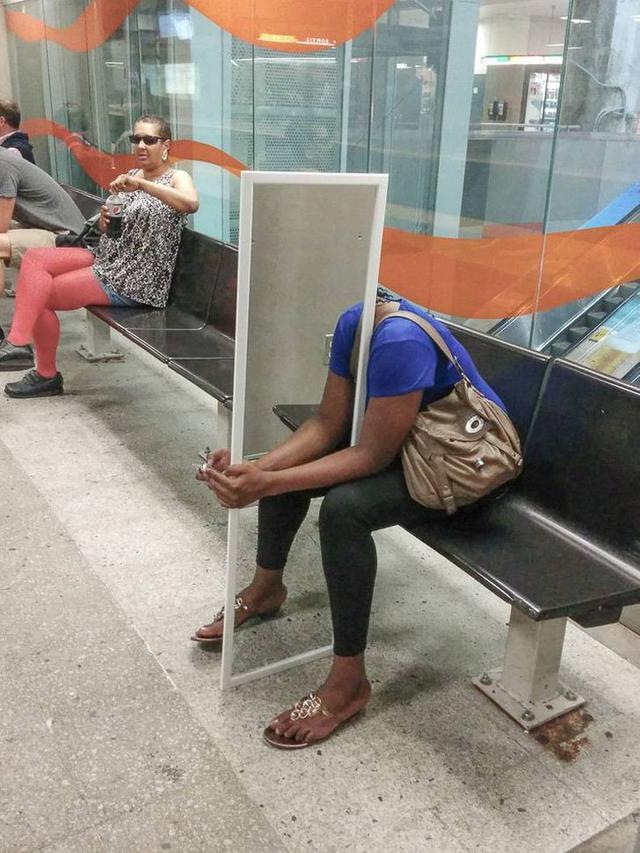 Bikin Mikir Dua Kali, 10 Potret Ini Buktikan Angle Bisa Menipu Mata