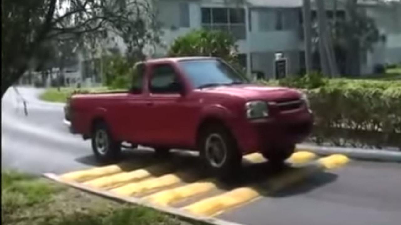 Inilah Polisi Tidur Terburuk di Dunia