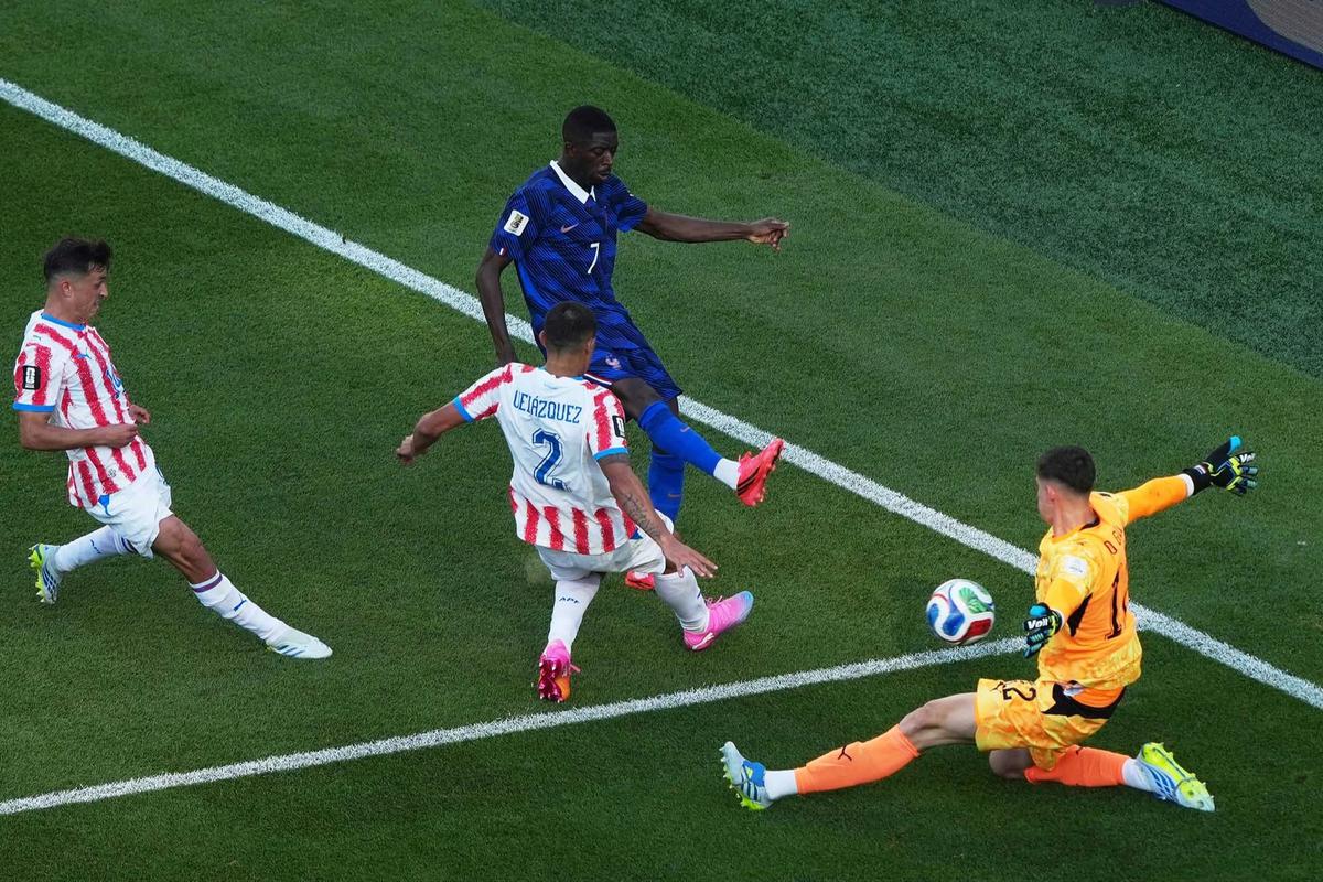FOTO: Prancis Melaju ke Perempat Final Usai Kalahkan Paraguay