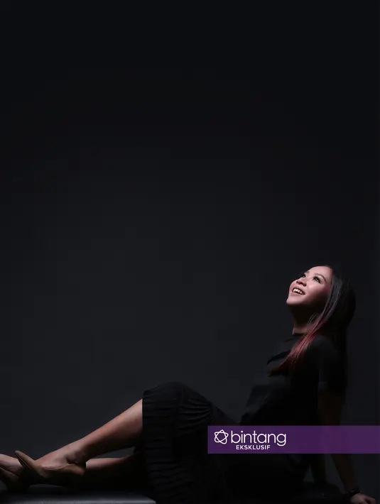 Penampilan terbaik ditunjukkan oleh Gloria Jessica saat membawakan lagu hits milik Coldplay, A Sky Full of Stars. Berbagai pujian didapat saat membawakan lagu tersebut. (Savana Alaydrus/Bintang.com)