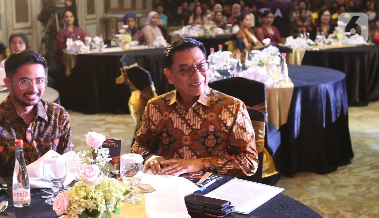 <p>Kemudian lanjunya, isu keempat tentu saja terkait harga jual yang masih mahal. Pasalnya, jika baterai masih memiliki banderol yang tinggi, tentu saja harga mobil dan motor listrik juga akan masih mahal. (Liputan6.com/Angga Yuniar)</p>