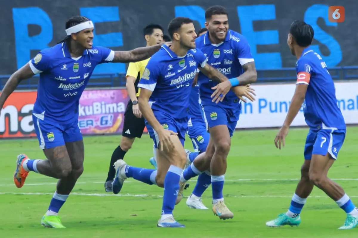 Persib Bandung vs PSIM Yogyakarta