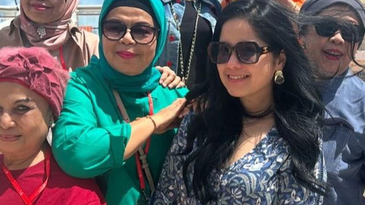 Ini adalah geng liburan ibu Annisa Pohan.