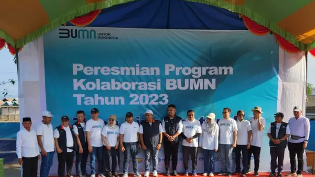 PT ASDP Indonesia Ferry (Persero) bersama dengan 23 Badan Usaha Milik Negara (BUMN) lainnya berkolaborasi dalam Program Tanggung Jawab Sosial dan Lingkungan BUMN di Labuan Bajo