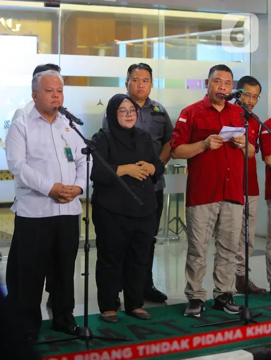 Diduga ketiga hakim tersebut--Heru Hanindyo, Erintuah Damanik, dan Mangapul—terlibat dugaan suap dengan vonis bebas terhadap Gregorius Ronald Tannur. (Liputan6.com/Angga Yuniar)