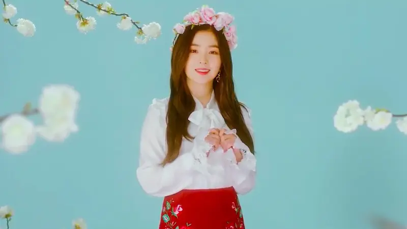 Irene Red Velvet