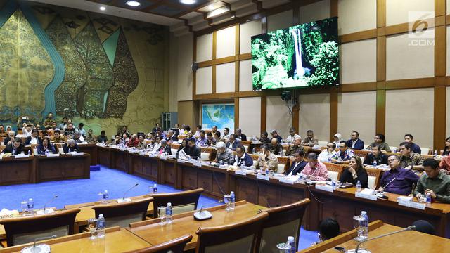 Panja Limbah dan Lingkungan DPR Raker Dengan 30 Perusahaan