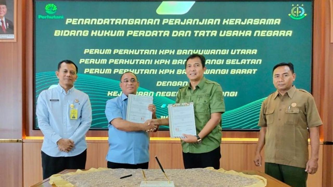 MoU Kejari KPH Banyuwangi Raya Perkuat Penanganan Hukum Pengelolaan Hutan Lestari