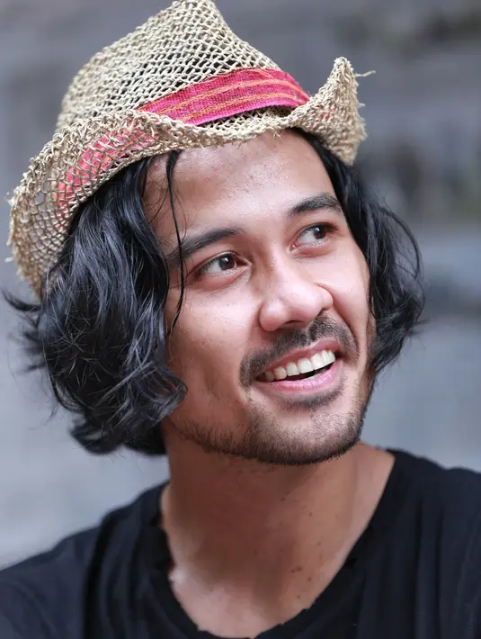 Untuk meningkatkan chemistrynya bersama Chicco, Rio pun sampai  menginap di rumah Chicco. Meminta izin pada sang istri, Atiqah, Rio dan Chicco ingin berusaha membuat perannya seperti nyata. (Adrian Putra/Bintang.com)