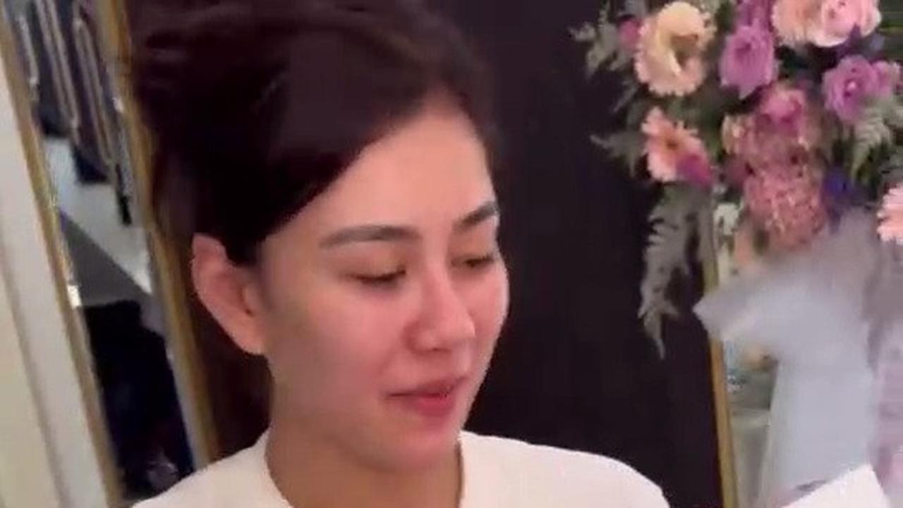 Dapat Kado Sepatu