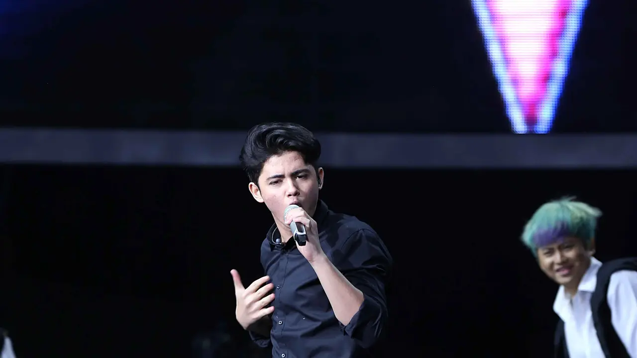[Bintang] Fans Rindu Aliando Syarief Kembali Manggung