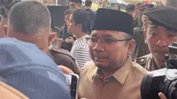 Berpeci Hitam, Eks Menag Yaqut Cholil Qoumas Penuhi Panggilan KPK