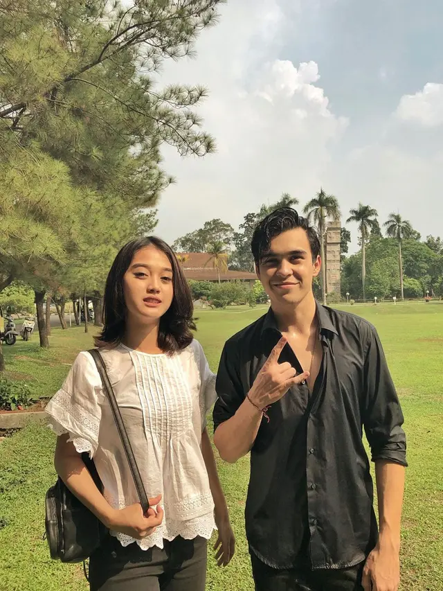 Didoakan Berjodoh, Ini 7 Momen Kebersamaan Erdin Werdrayana dan Esta Pramanita