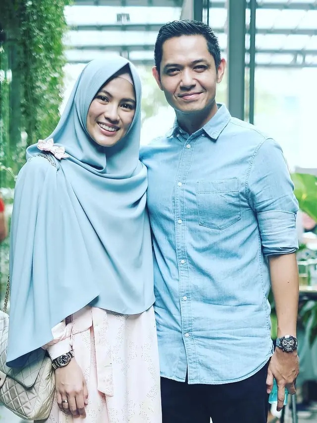 [Fimela] Dude Harlino dan Alyssa Soebandono