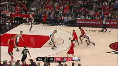 Berita video game recap NBA 2017-2018 antara Portland Trail Blazers melawan San Antonio Spurs dengan skor 111-110.