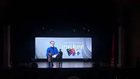 Once Mekel dan Dira Sugandi Hadir di Peluncuran Autobiografi Erros Djarot