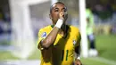Brazilian striker Robinho celebrates after scoring against Paraguay during their FIFA World Cup South Africa 2010 qualifier match at Arruda stadium in Recife, Brazil on June 10, 2009. AFP PHOTO/ANTONIO SCORZA