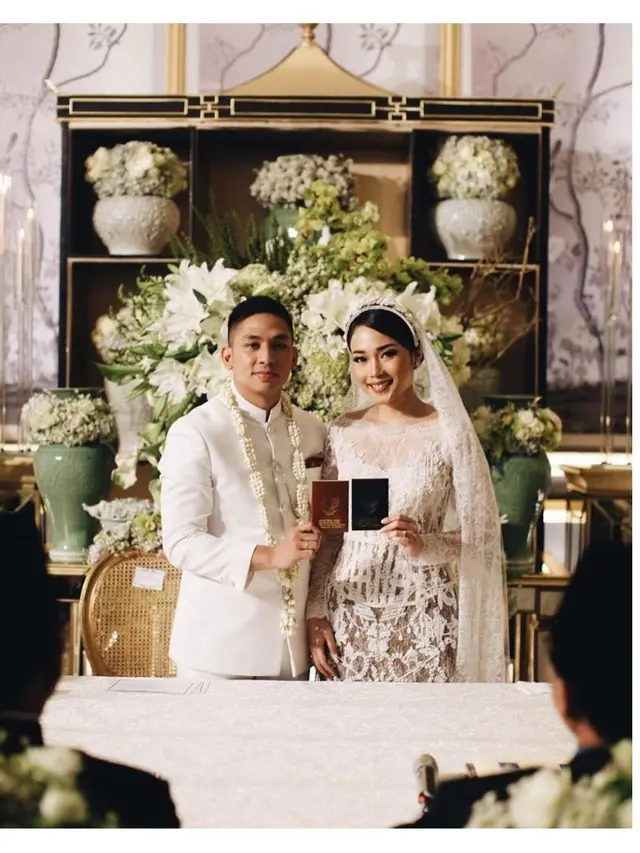 Momen Pernikahan Mewah Selebgram Ayla Dimitri dan Rama Devara