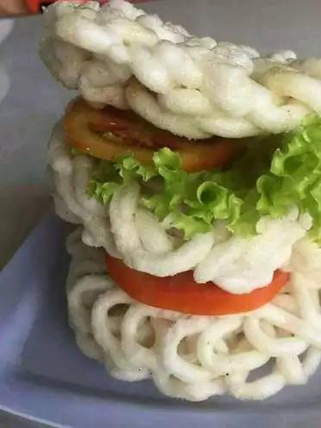 7 Potret Bentuk Burger Absurd, Bikin Bingung Cara Makannya