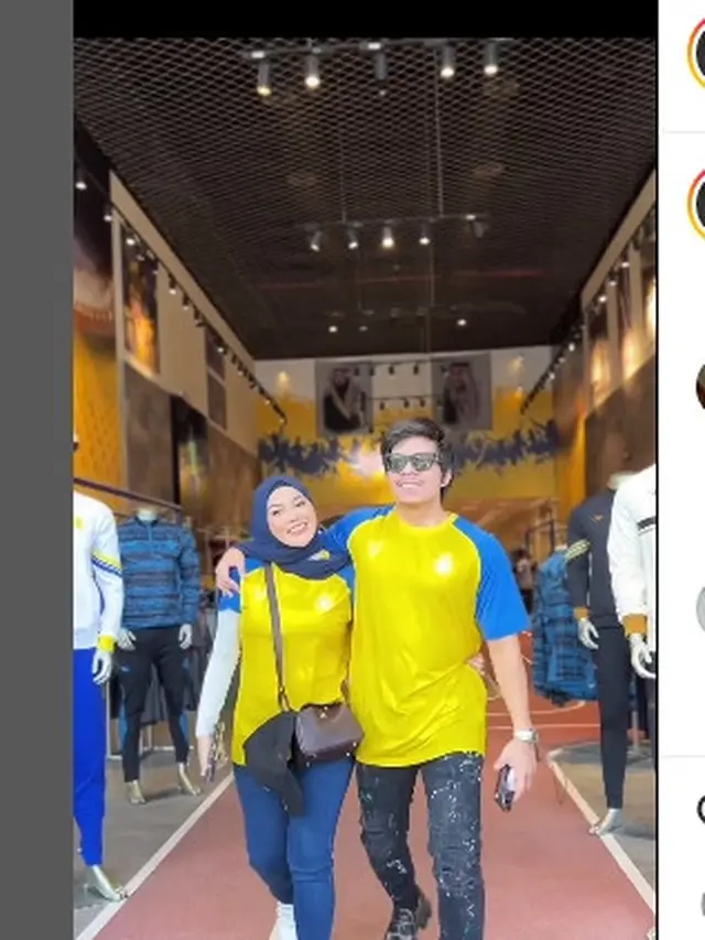 Atta Halilintar dan Aurel Hermansyah nonton aksi Cristiano Ronaldo berlaga bareng Al Nassr FC di Riyadh (Foto: Instagram attahalilintar)
