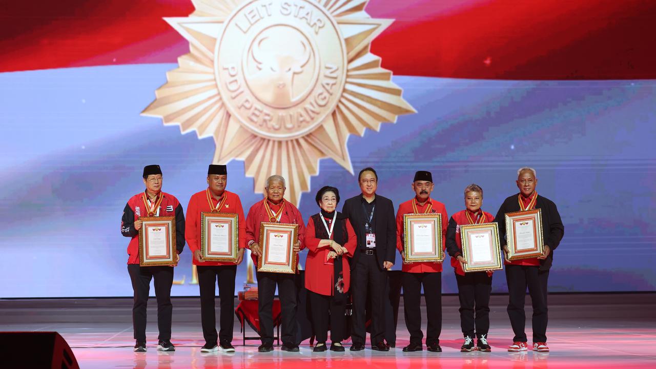 PDI Perjuangan Beri Penghargaan 6 Tokoh Senior di Rakernas, Ada Ribka Tjiptaning dan dan Adi Wijaya
