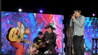 Red Hot Chili Peppers tampil di Santa Monica, California (24/10/2019). (AFP/Joshua Blanchard)