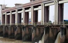 Pintu air dan Kali Cisadane diabaikan, kepala daerah Tangerang kesal