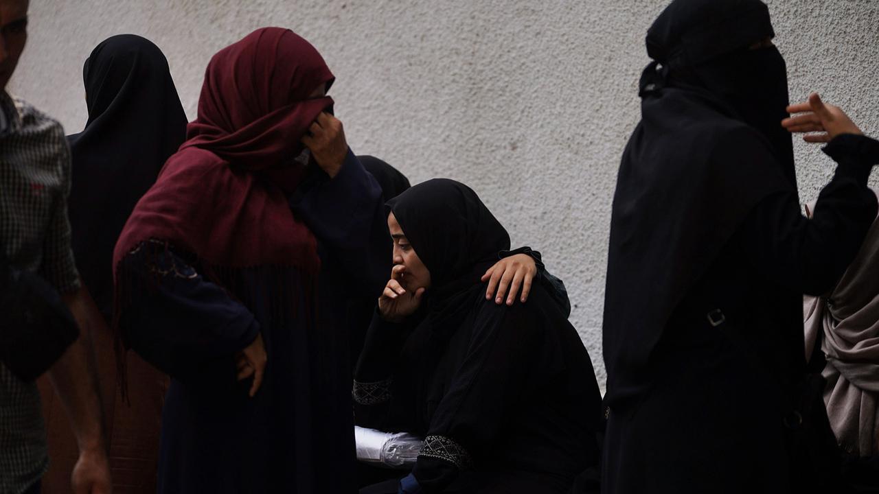 FOTO: Serangan Israel Terus Hantam Permukiman dan Tenda Pengungsi di Gaza, 12 Warga Palestina Tewas