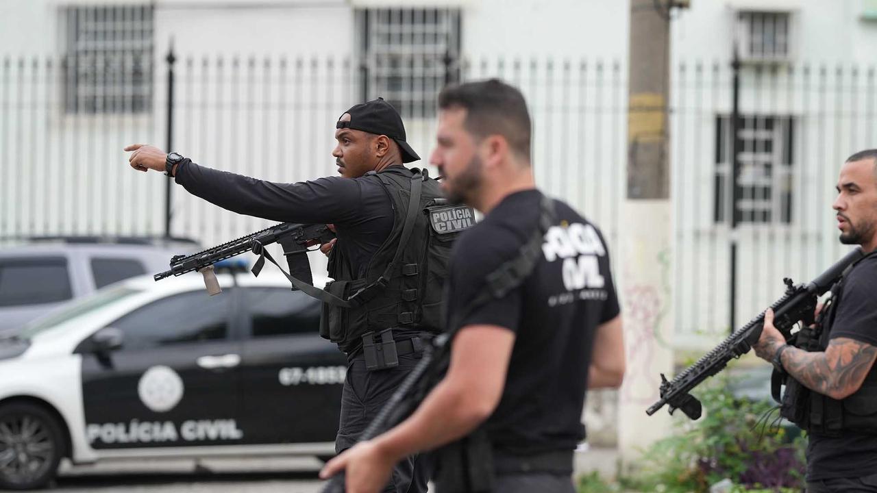 FOTO: Operasi Polisi Paling Mematikan Brasil,  64 Tewas dalam Perang Melawan Geng Narkoba