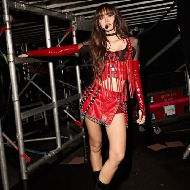 Lisa BLACKPINK