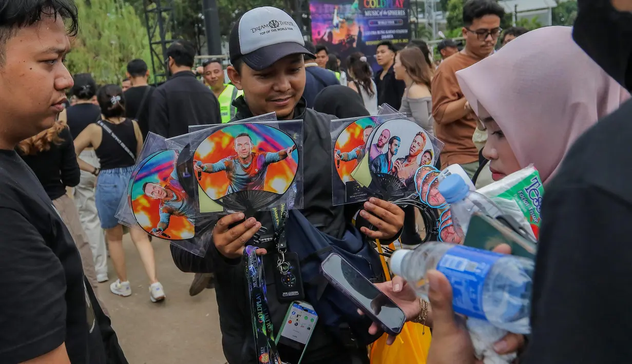 Grup musik asal Inggris Coldplay akan menggelar konser di Stadion Utama Gelora Bung Karno (SUGBK). (Liputan6.com/Angga Yuniar)
