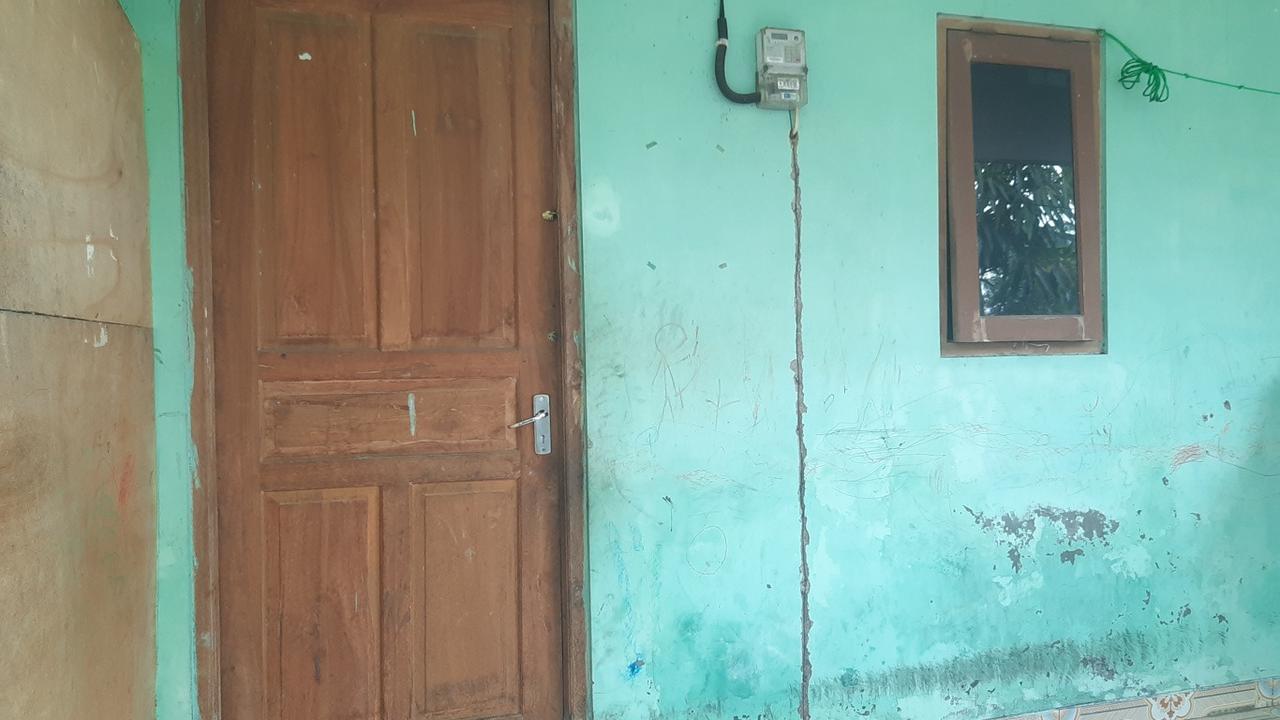 Penampakan tempat tinggal AS (34) terduga pelaku bom bunuh diri di Polsek Astana Anyar, Kota Bandung, Jawa Barat.