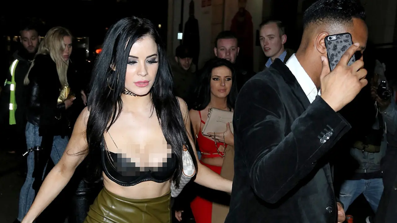 Carla Howe dan Nathaniel Clyne