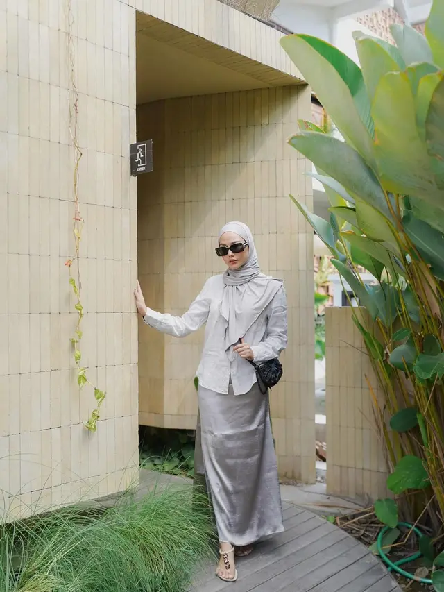 6 Gaya Berhijab Dara Arafah yang Sederhana, Cocok untuk Hijabers Pemula