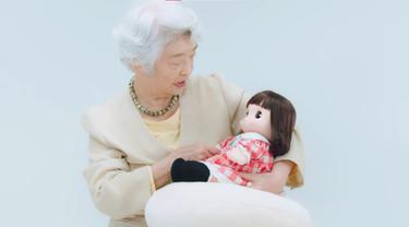 Perusahaan Mainan Jepang Rancang Boneka Pintar untuk Obat Rindu Lansia pada Cucu