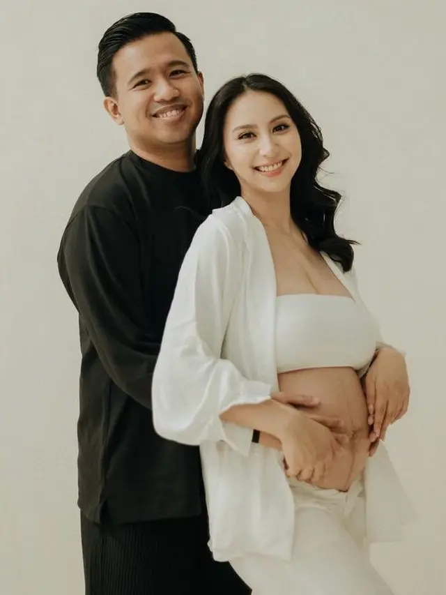 Gaya Maternity Public Figure saat Umumkan Kehamilan di Tahun 2024, Erina Gudono hingga Syahrini