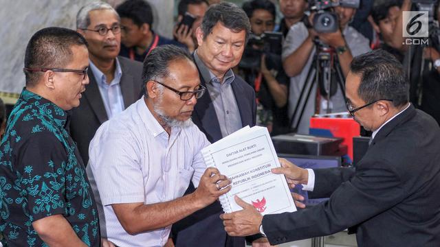 Tim Hukum Prabowo-Sandi Resmi Ajukan Gugatan Pilpres 2019
