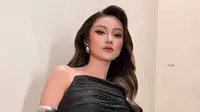 Dara The Virgin Dikabarkan Lamaran Tahun Ini, Mita Sebut Reyhan Cocok Jadi Imam