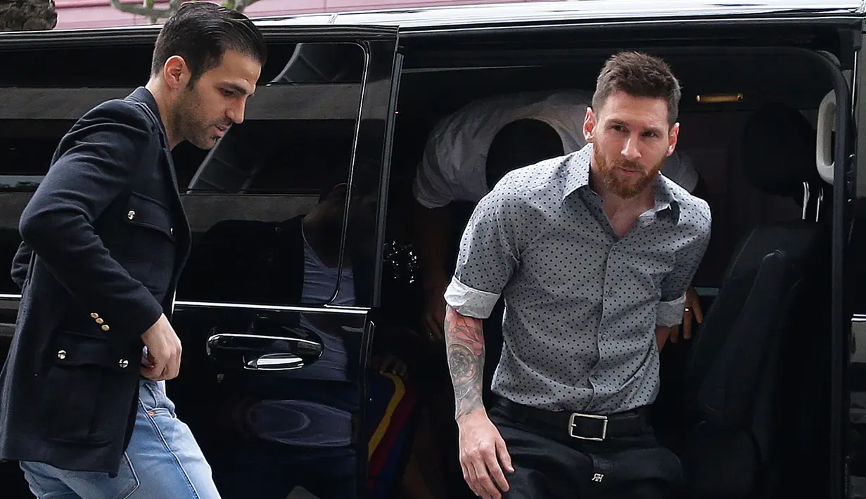 Meski Lionel Messi terbukti bersalah, berdasarkan hukum yang dimiliki Spanyol, apabila hukuman masih di bawah 2 tahun, maka sang tertuduh tak perlu mendekam di balik jeruji besi, , Barcelona, Spanyol, Senin (21/5/2017) (AP Photo / Manu Fernandez)
