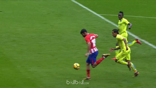 Berita video highlights La Liga 2017-2018, Atletico Madrid vs Getafe, dengan skor 2-0. This video presented by BallBall.