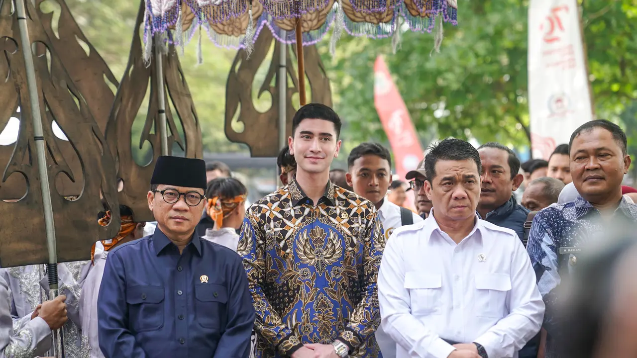 Verrell Bramasta menghadiri acara peluncuran Indeks Risiko Iklim Desa (IRID) di Desa Mulyasari, Kecamatan Ciampel, Kabupaten Karawang.