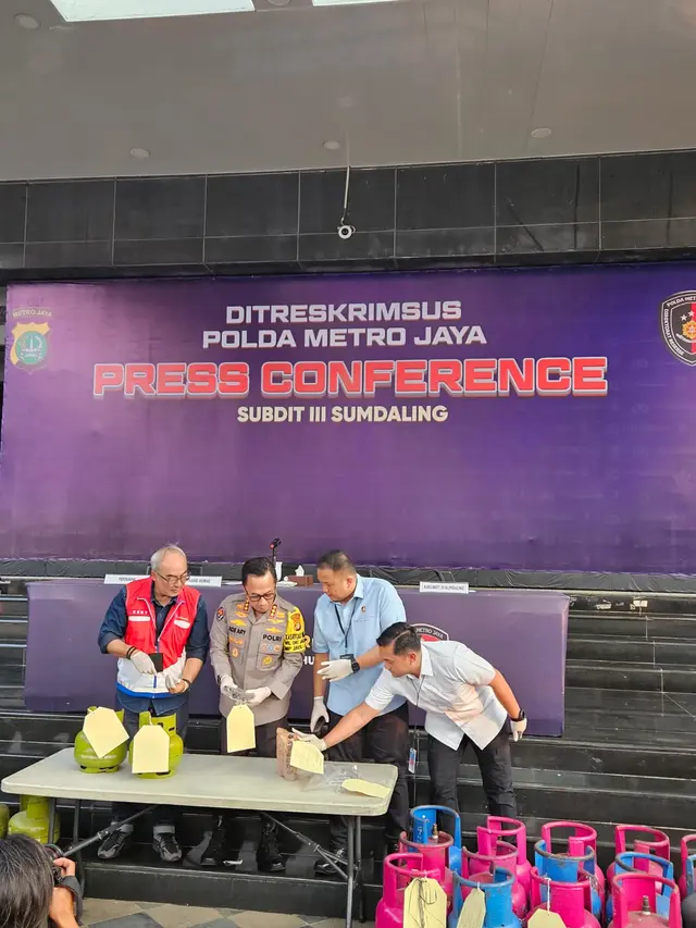 Kepolisian Republik Indonesia (Polri) menindak kasus penyalahgunaan LPG 3kg atau LPG subsidi yang terjadi di Indonesia.