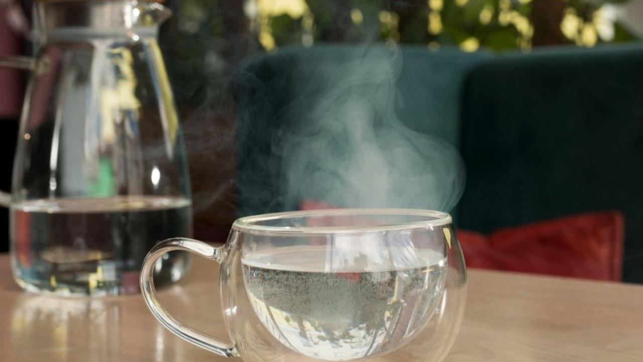 Minum Air Putih<br>