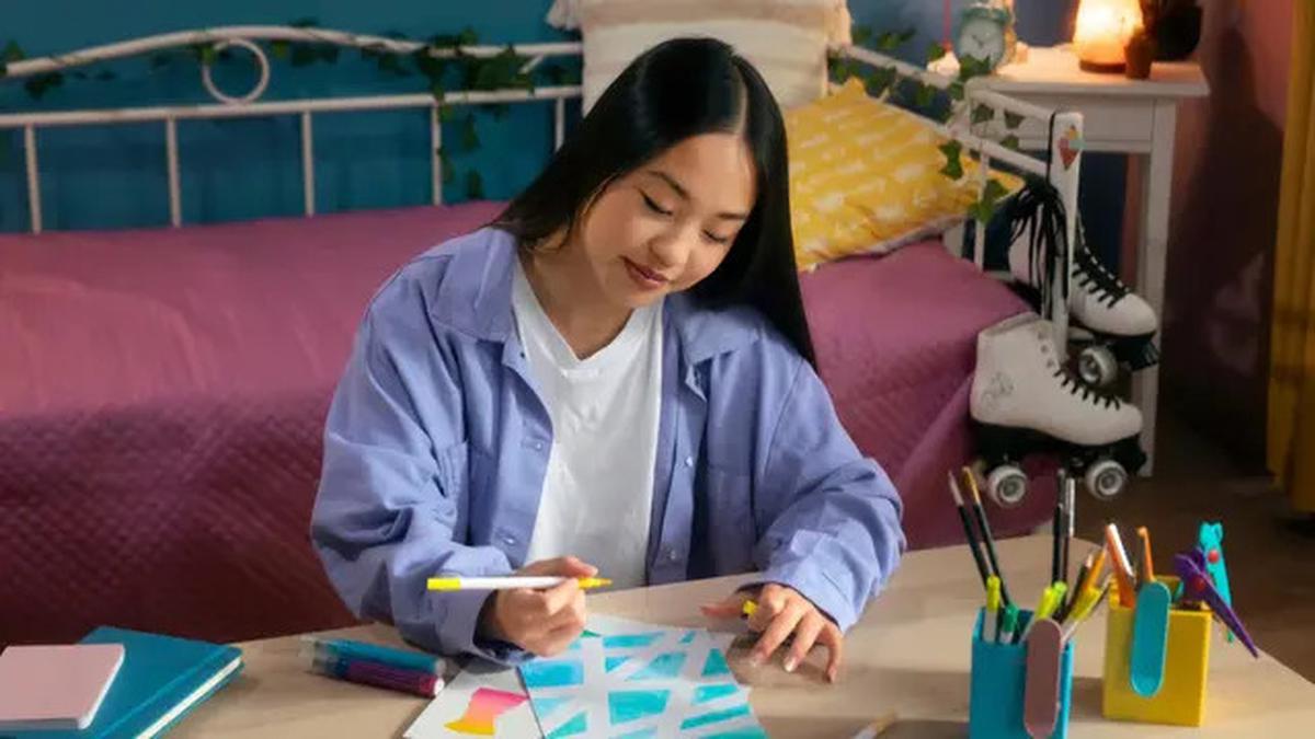 Ciri-Ciri Orang Cerdas di Balik Penampilan Sederhana, Kenali Tandanya