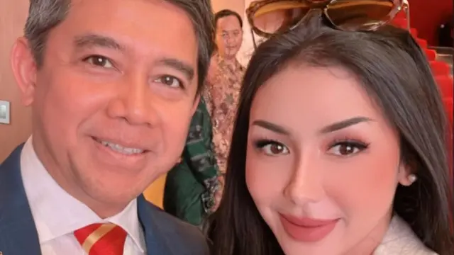 Rekha Lena bersama eks MenPAN RB Yuddy Chrisnandi (https://www.instagram.com/p/CvwvNFKJHCu/?img_index=1)