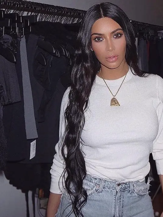 "Ketiga anak itu akan tumbuh bersama," ujar Kim Krdashian saat diwawancara Entertainment Tonight. (instagram/kimkardashian)